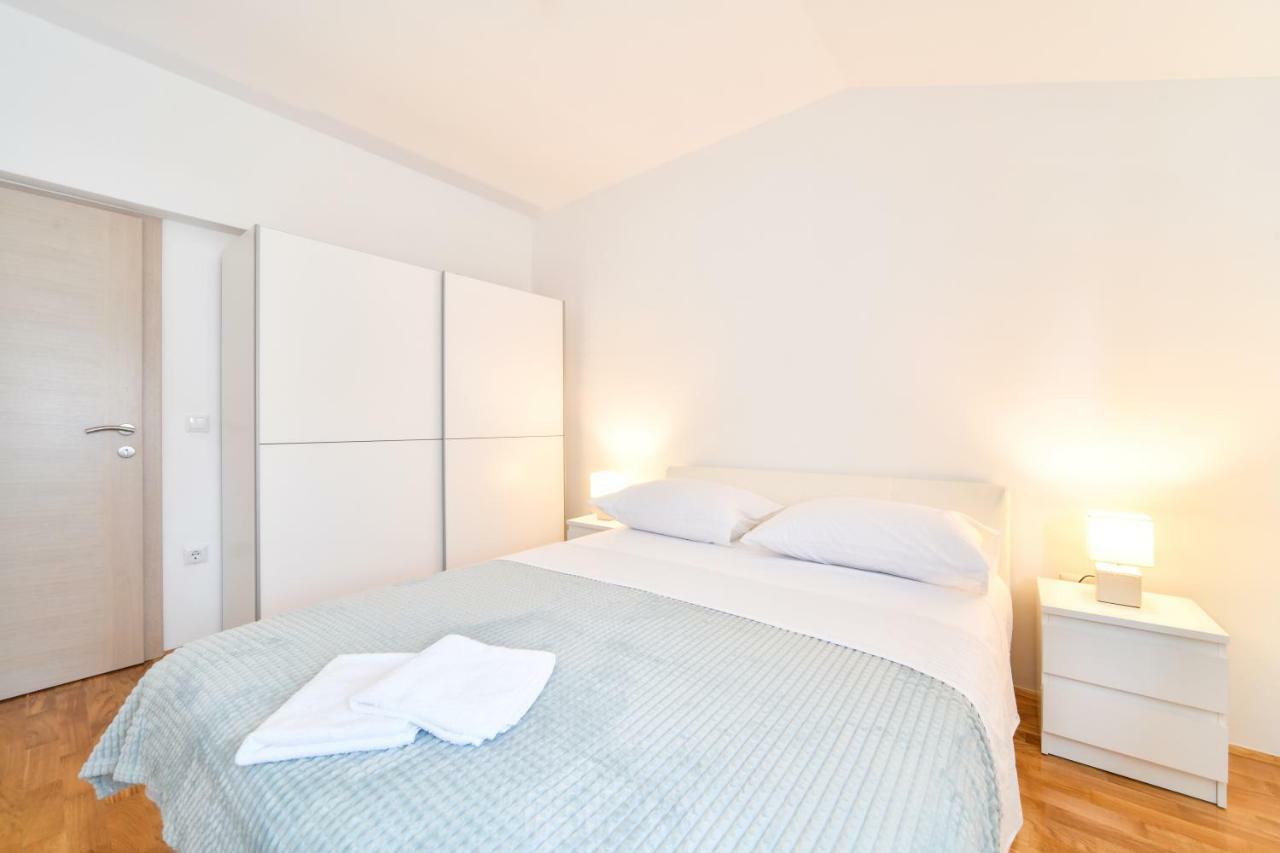 Apartman Novokmet-Crno Exterior foto