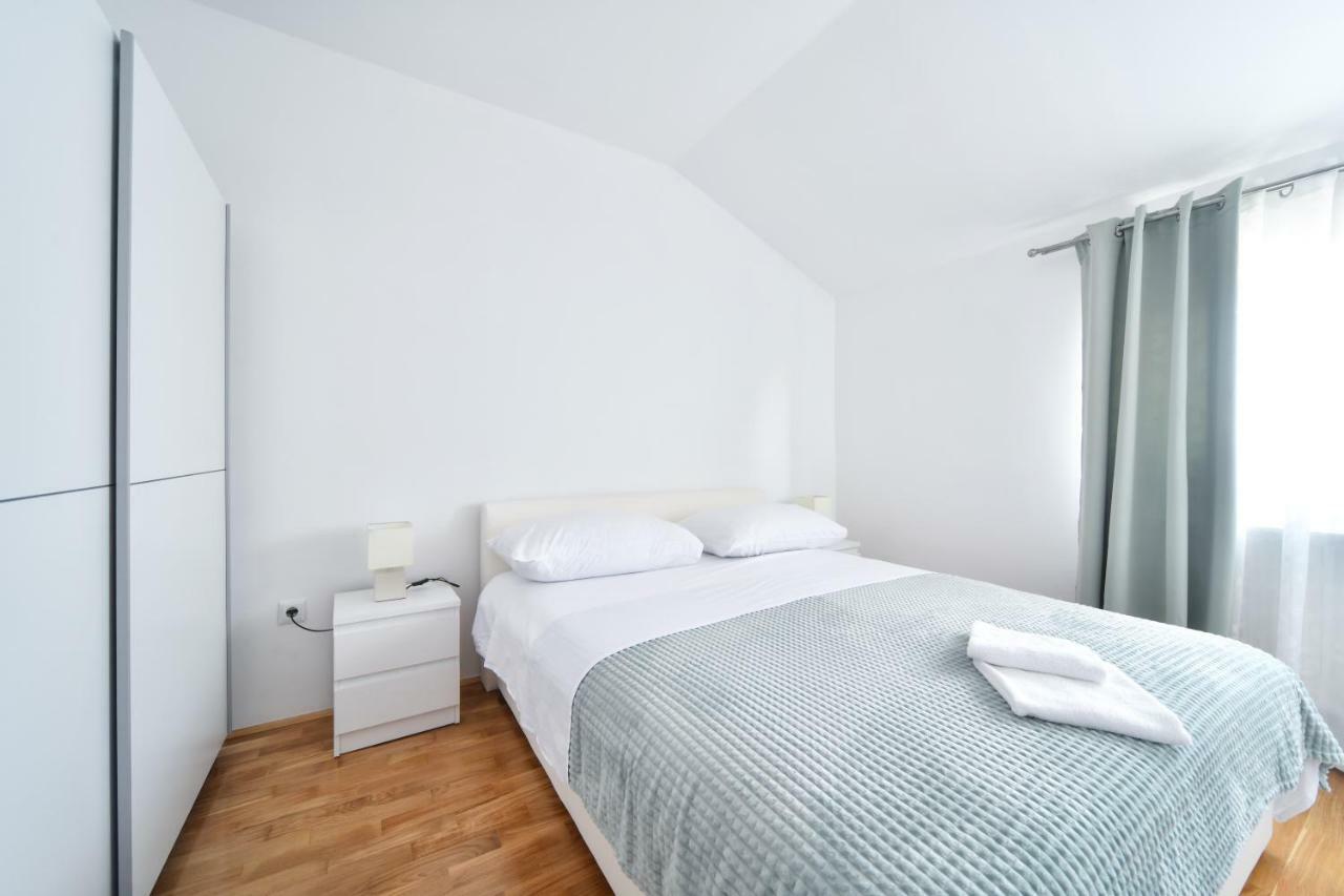 Apartman Novokmet-Crno Exterior foto